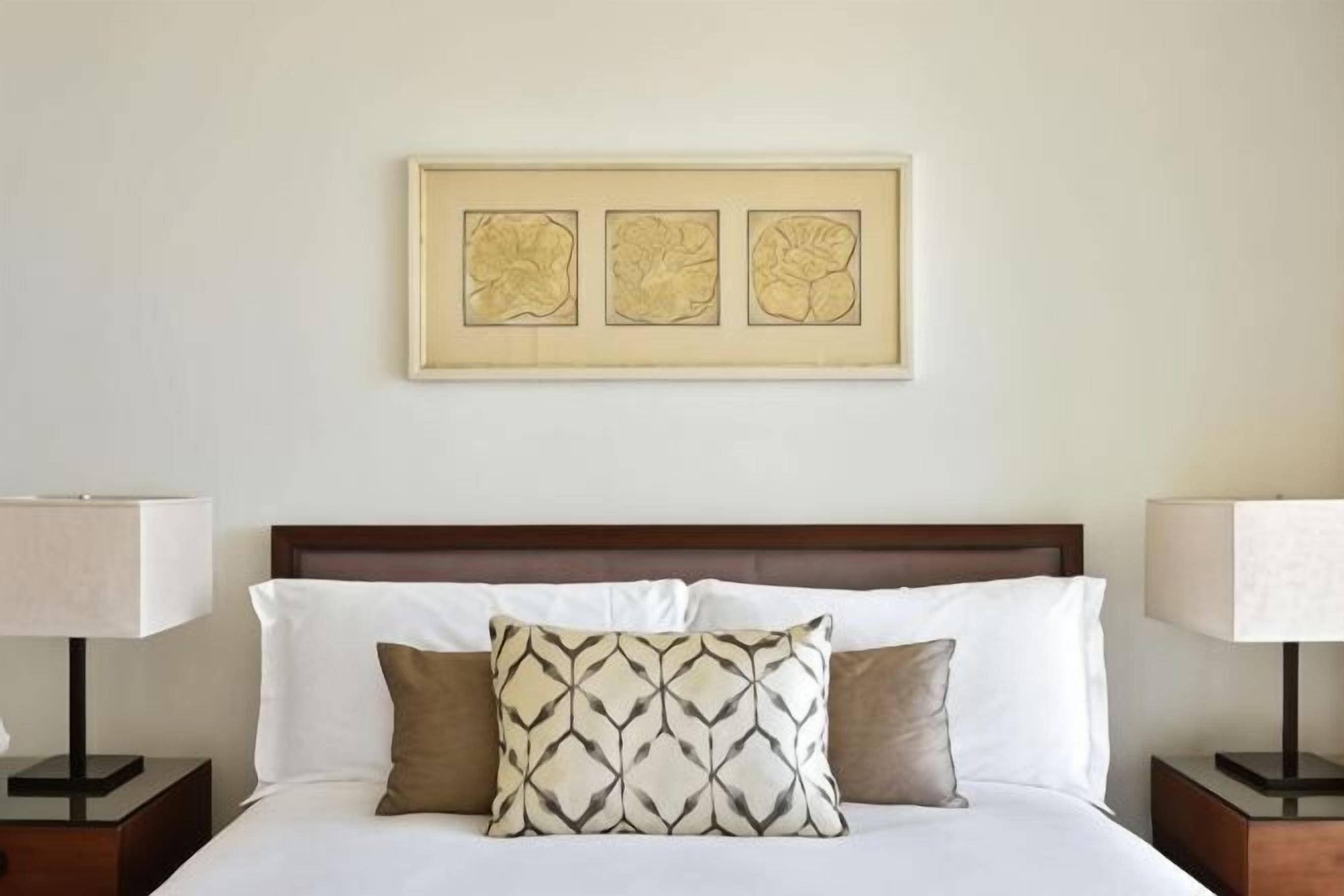Egyptian cotton sheets, premium bedding, down duvets, pillow-top beds
