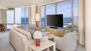 Suite – deluxe, 2 soverom, havutsikt (High Floor, Newly Renovated) | Oppholdsområde
