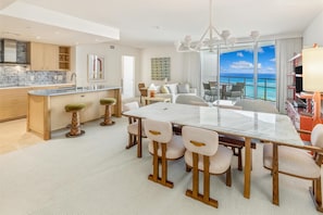 55-inch LED TV with cable channels, TV, pay films - Ka Laʻi Waikiki Beach, LXR Hotels & Resorts (Honolulu)