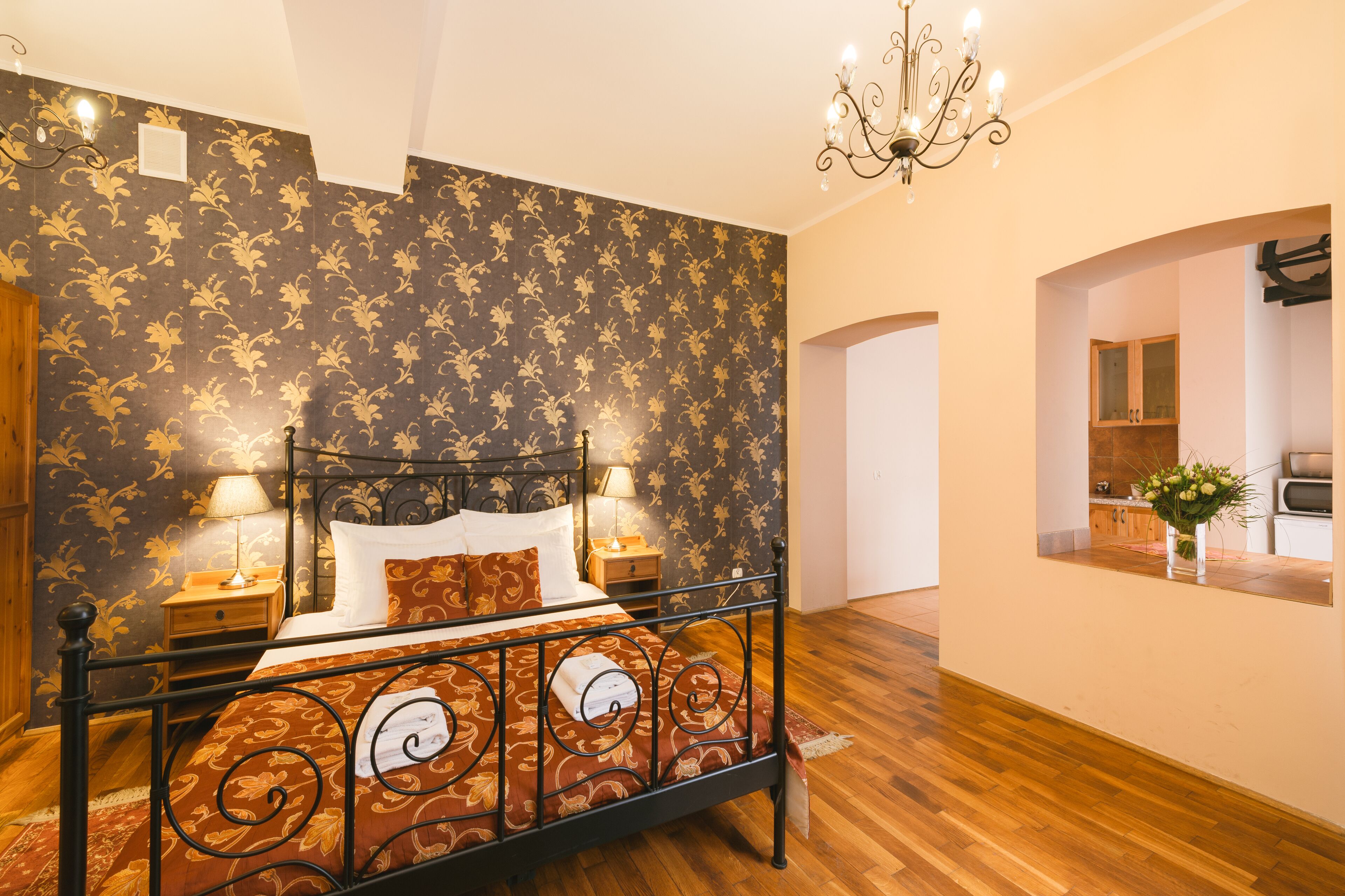 classic apartment | individually decorated, individually furnished, iron/ironing board