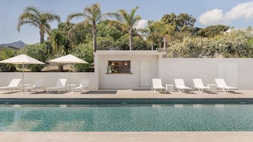 Poolbar