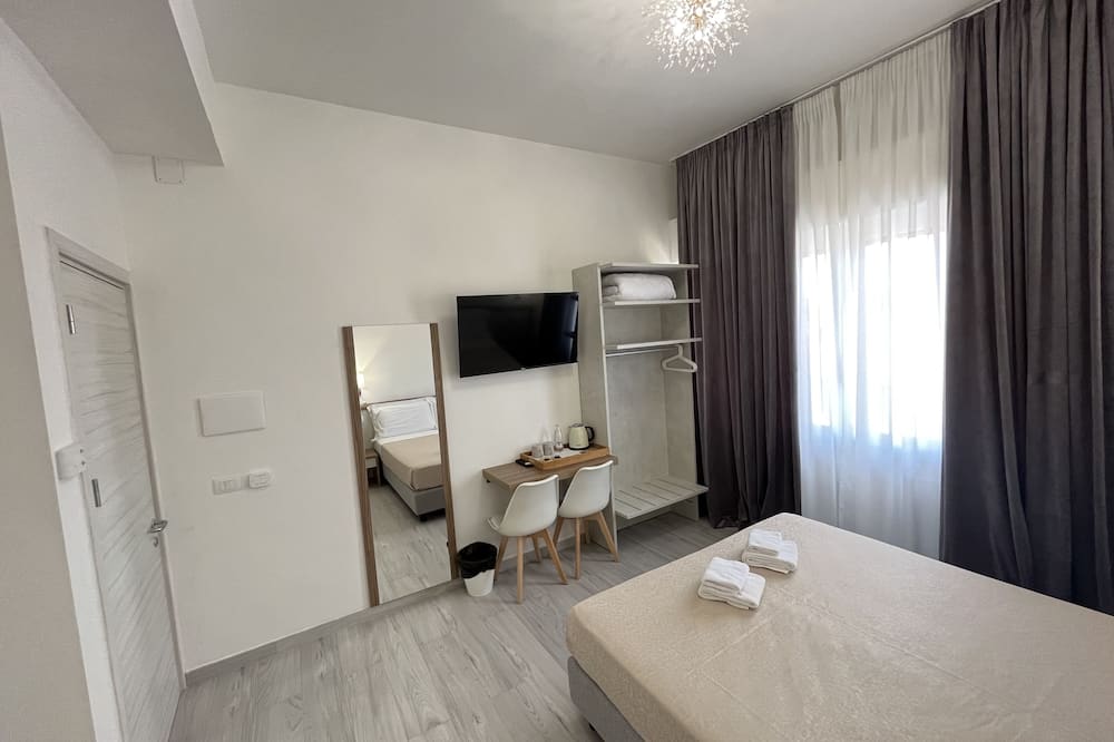 Hotel Ester