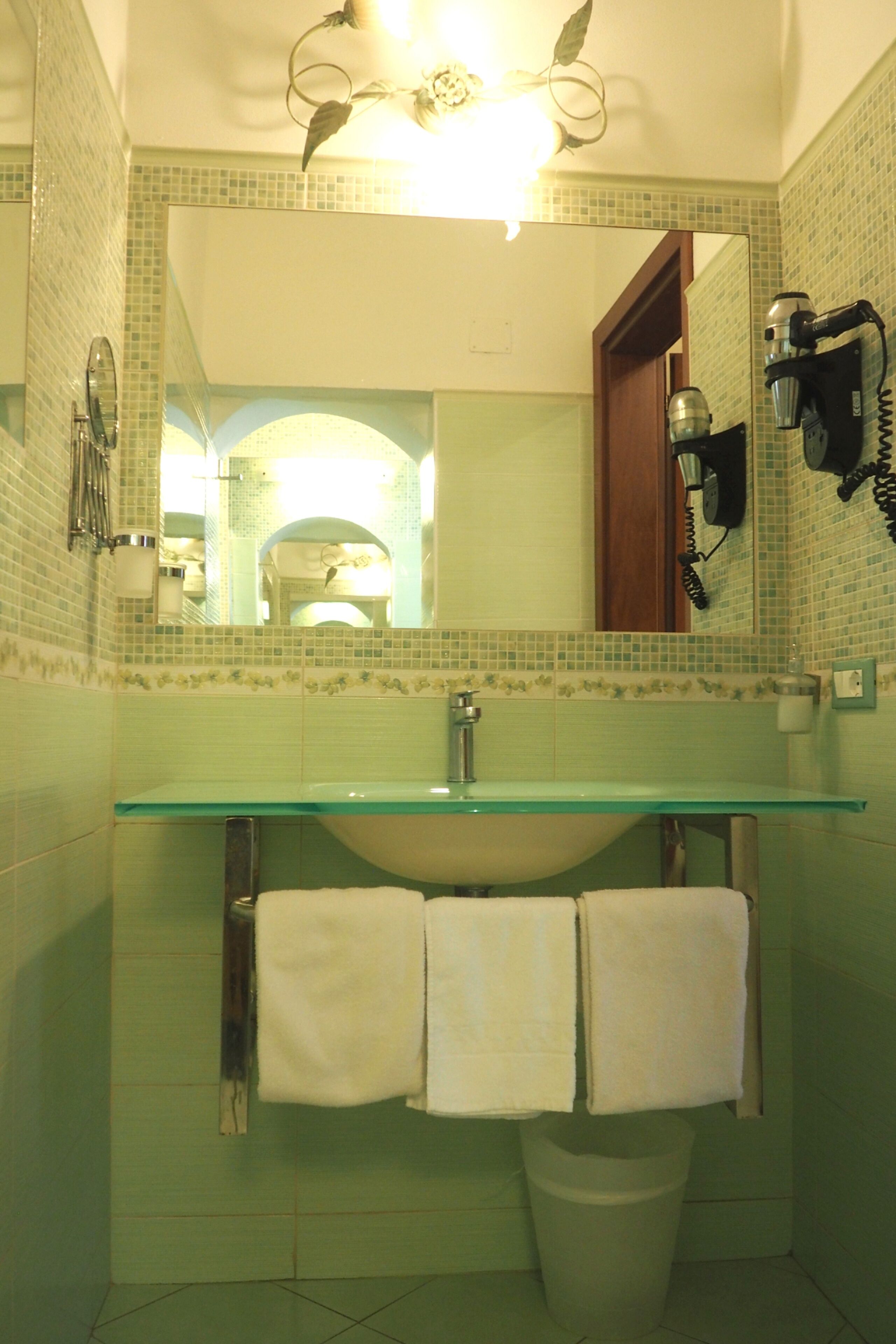 Photo - Hotel Ester