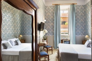 Surmatelas, minibar, fer et planche à repasser, lits bébé (gratuits)