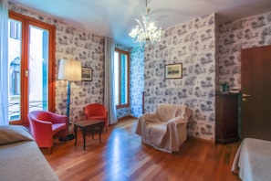 Appartement Standard, 1 chambre | Salle de séjour | Télévision