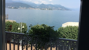 View from property - Sempione Boutique Hotel (Stresa)