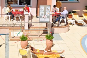 Piscina all'aperto
