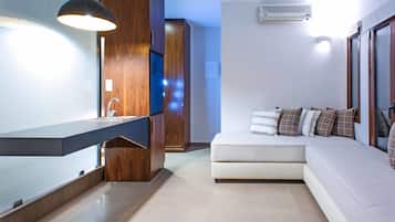 Juniorsvit - bubbelbad - havsutsikt | Vardagsrum | LCD-tv