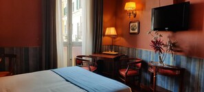 Surmatelas, minibar, bureau, chambres insonorisées