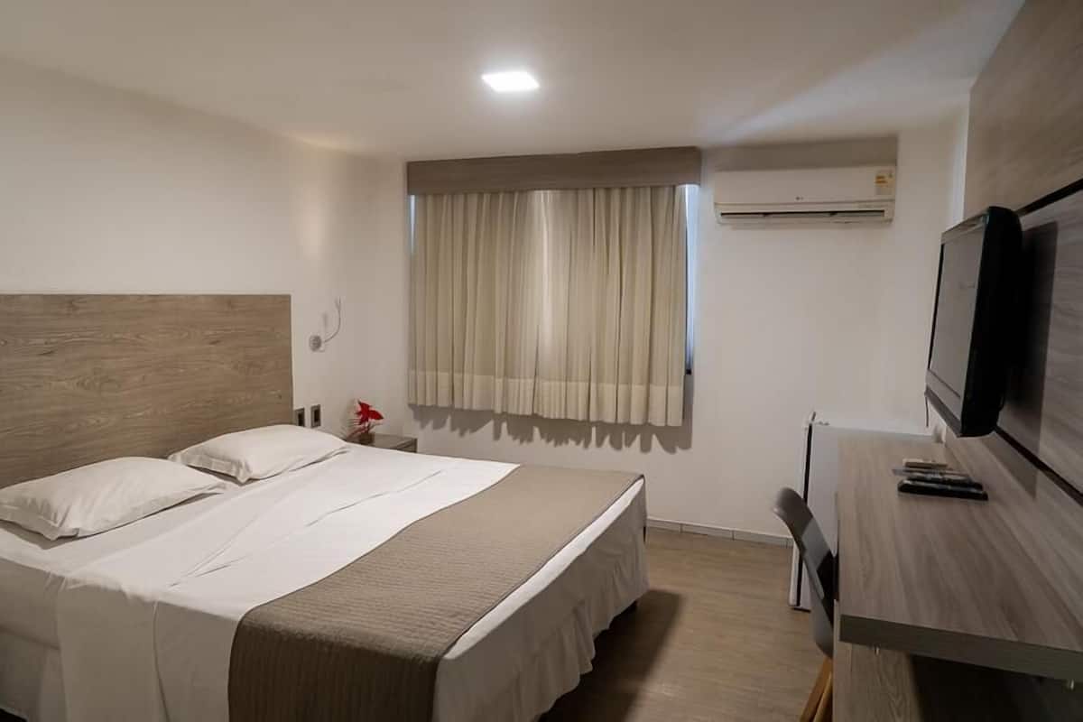 Minibar, coffres-forts dans les chambres, Wi-Fi gratuit, draps fournis