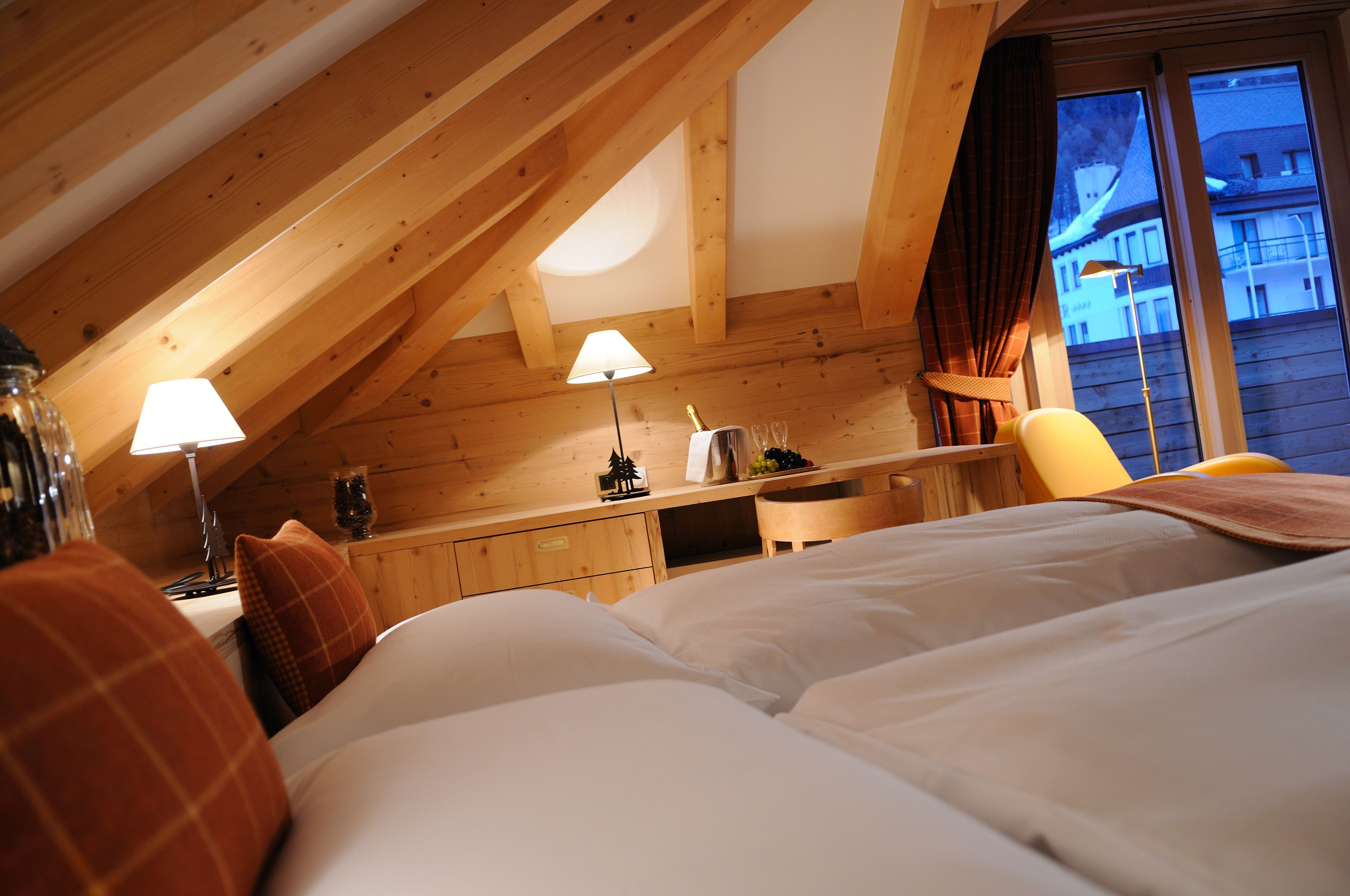 double room, balcony, mountain view | 1 bedroom, hypo-allergenic bedding, down duvets, in-room safe