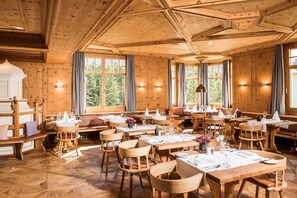 Tägliches inbegriffenes Frühstücksbuffet
