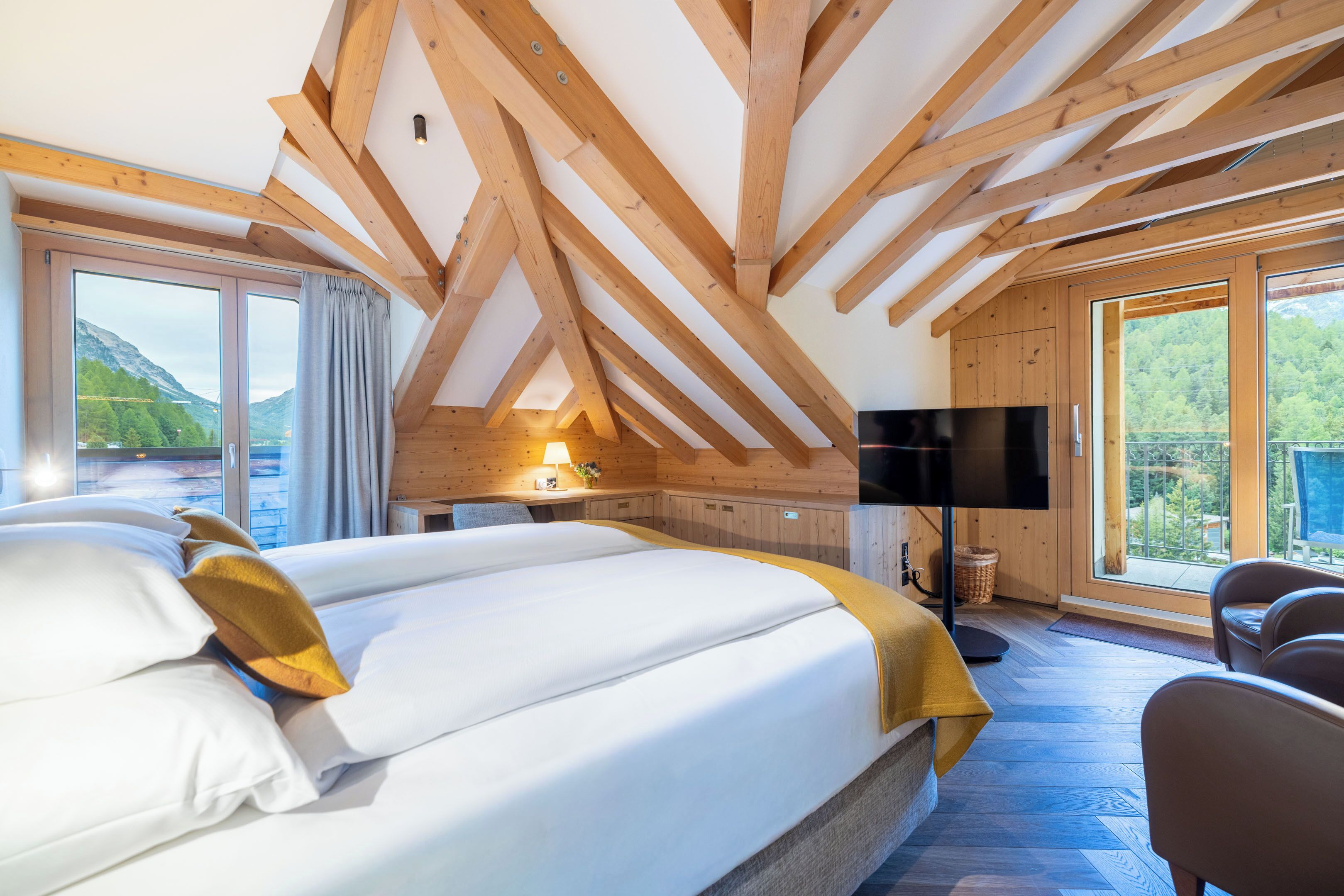 Double Room, Balcony, River View | 1 bedroom, hypo-allergenic bedding available, down comforters