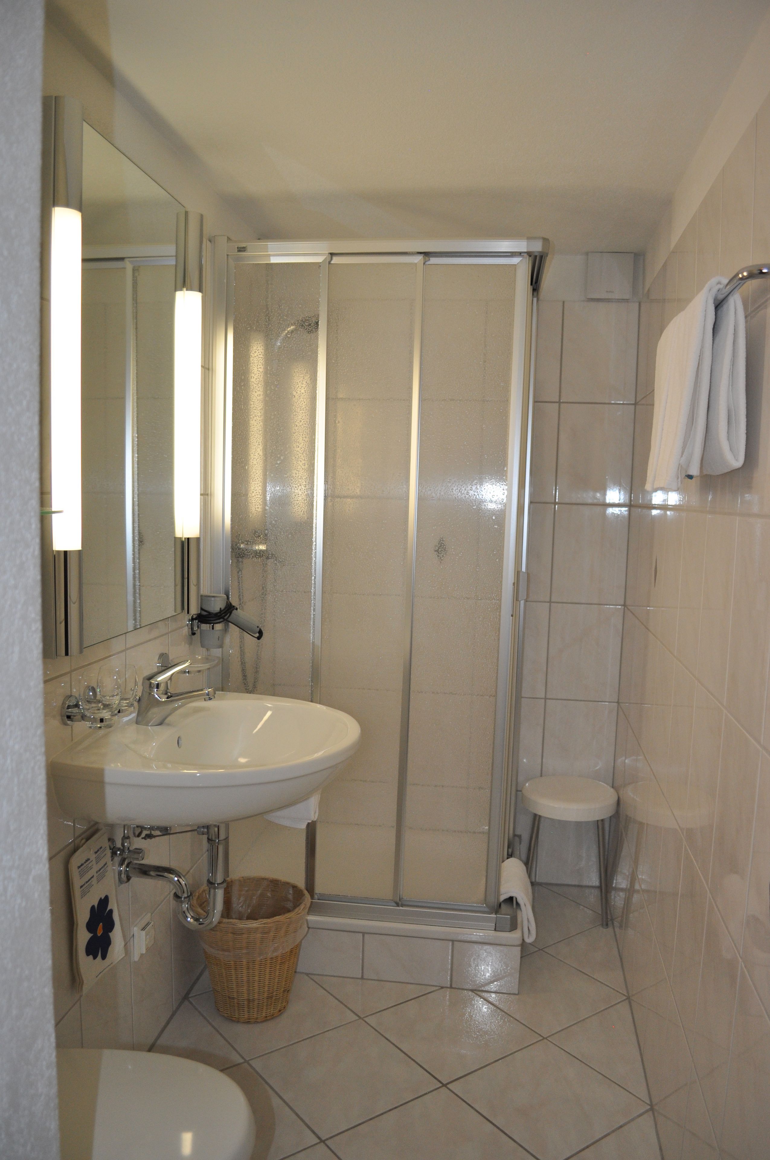classic double room, ensuite, mountain view | bathroom | eco-friendly toiletries, hair dryer, bathrobes, towels