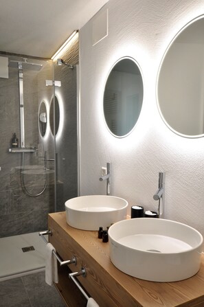 Deluxe-Doppelzimmer, 2 Einzelbetten