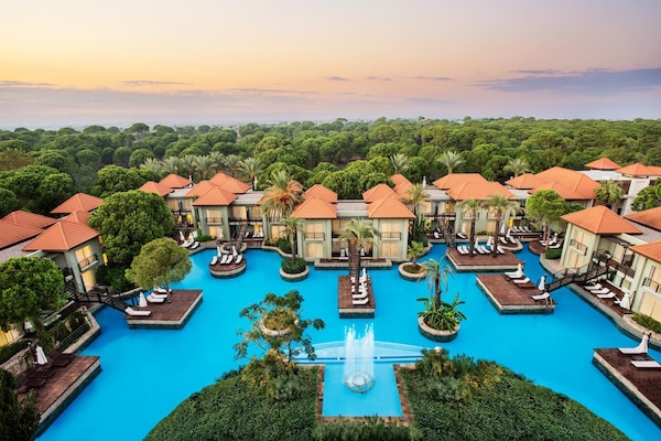 2 outdoor pools, pool umbrellas, sun loungers