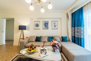 Minibar, in-room safe, individually furnished, desk