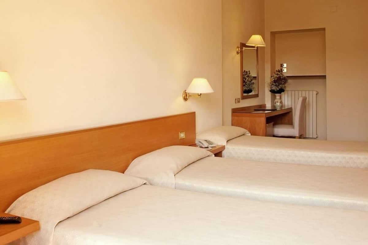 1 bedroom, minibar, in-room safe, desk