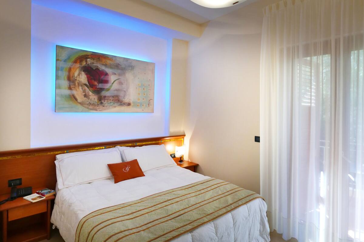 Standard Double Room, 1 Bedroom, Balcony | Down comforters, minibar, in-room safe, desk