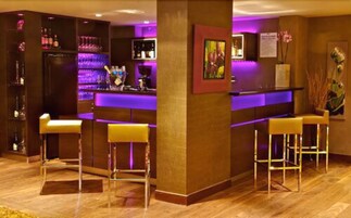 Bar (in der Unterkunft)