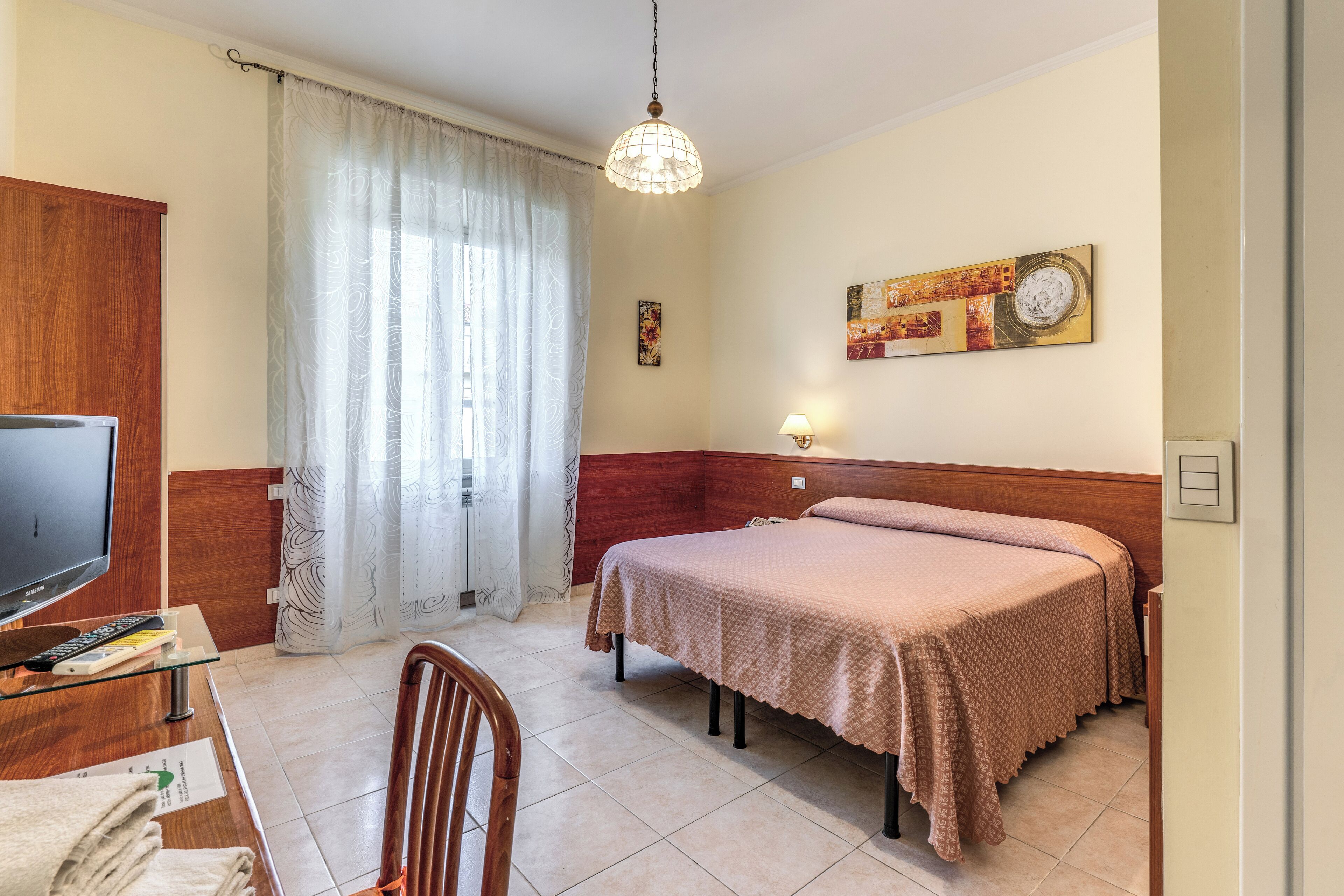 double room | desk, free cots/infant beds, free wifi