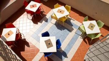 Colazione a buffet inclusa, servita tutte le mattine