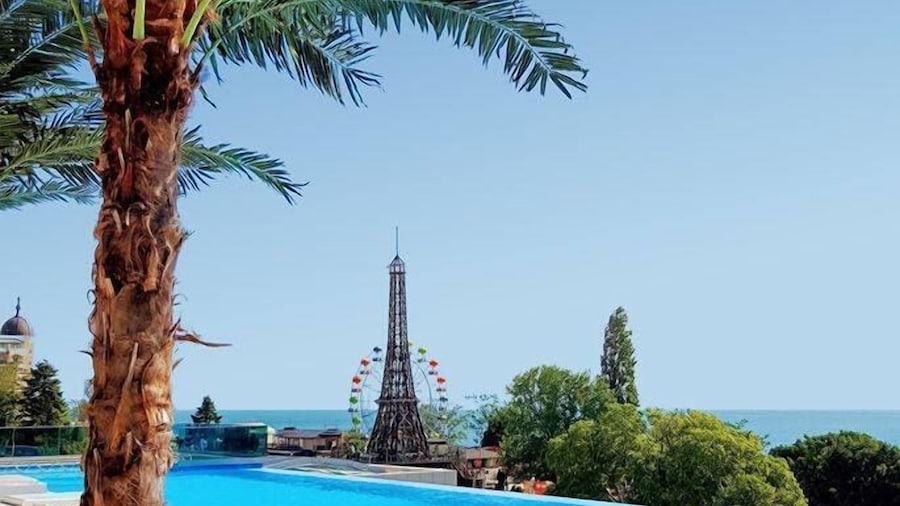 INTERNATIONAL Hotel Casino & Tower Suites