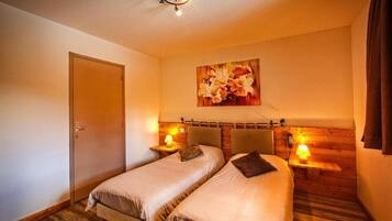 مكواة/لوح كي وواي فاي مجانًا