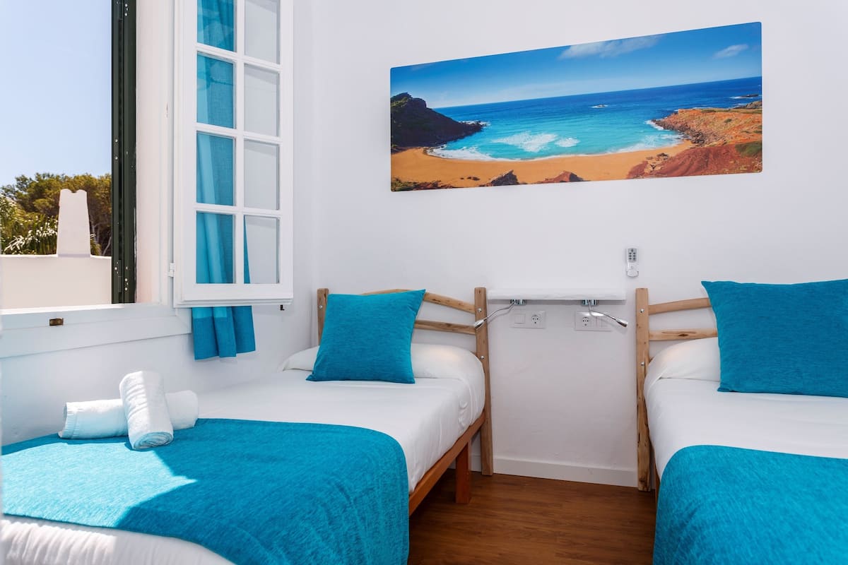 1 bedroom, blackout curtains, free cots/infant beds, free WiFi