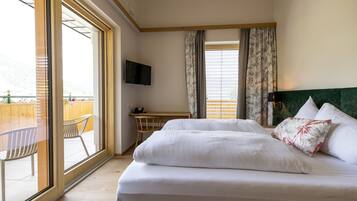 Familiensuite (Dachstein) | 2 Schlafzimmer, hochwertige Bettwaren, Minibar, Zimmersafe