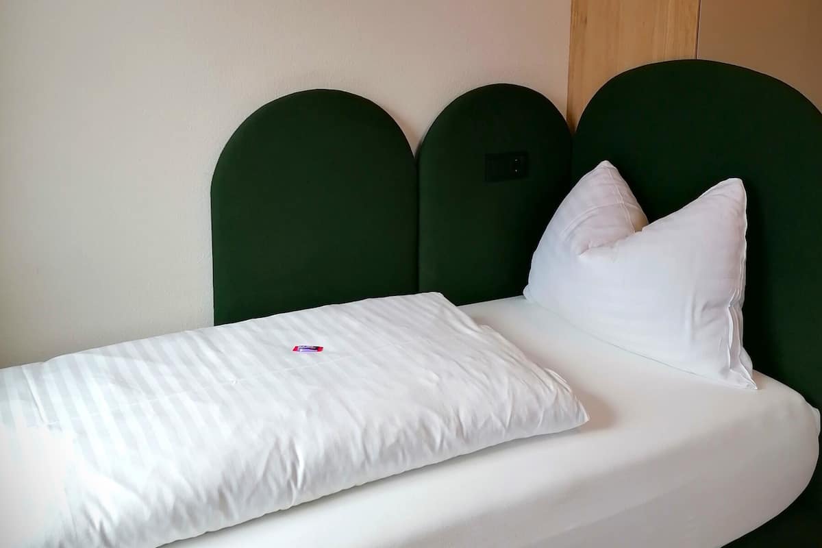 Single Room | 2 bedrooms, premium bedding, minibar, in-room safe
