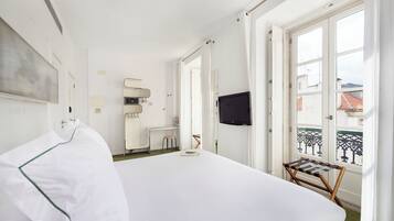 Deluxe Double Room | Premium bedding, down comforters, Select Comfort beds, in-room safe