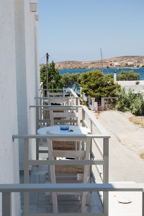 Camera Superior, vista mare parziale | Balcone