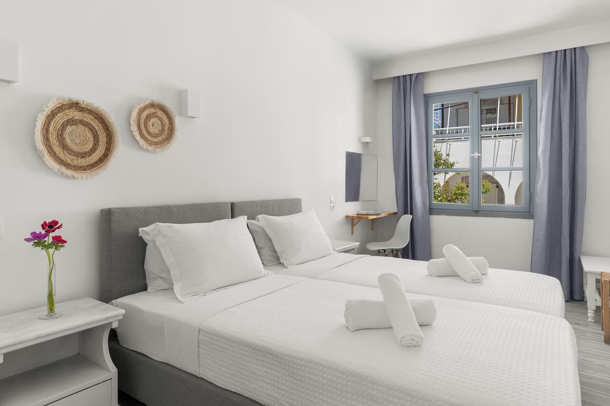 Classic Double or Twin Room | Caja de seguridad en la habitación y insonorización