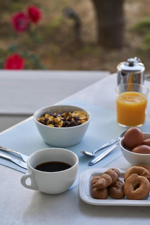 Desayuno buffet todos los días (con cargo)