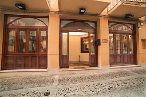 Entrada al alojamiento