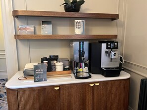 Reception - Waterloo Townhouse & Suites (Dublin)