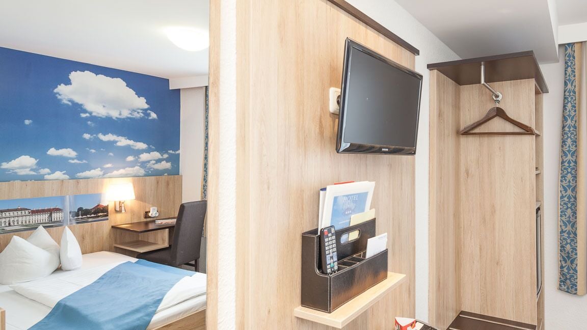 Enkeltrom – standard | Allergitestet sengetøy, minibar, safe på rommet og skrivebord