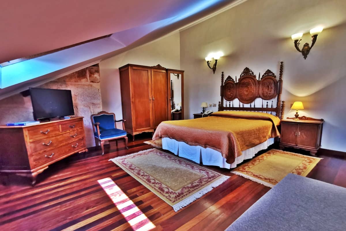 Habitación doble de uso individual (Ático) | Minibar, cunas gratuitas, wifi y ropa de cama 