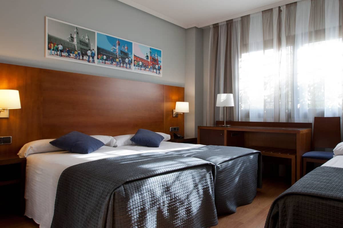 Couette en duvet d'oie, minibar, coffres-forts dans les chambres, bureau