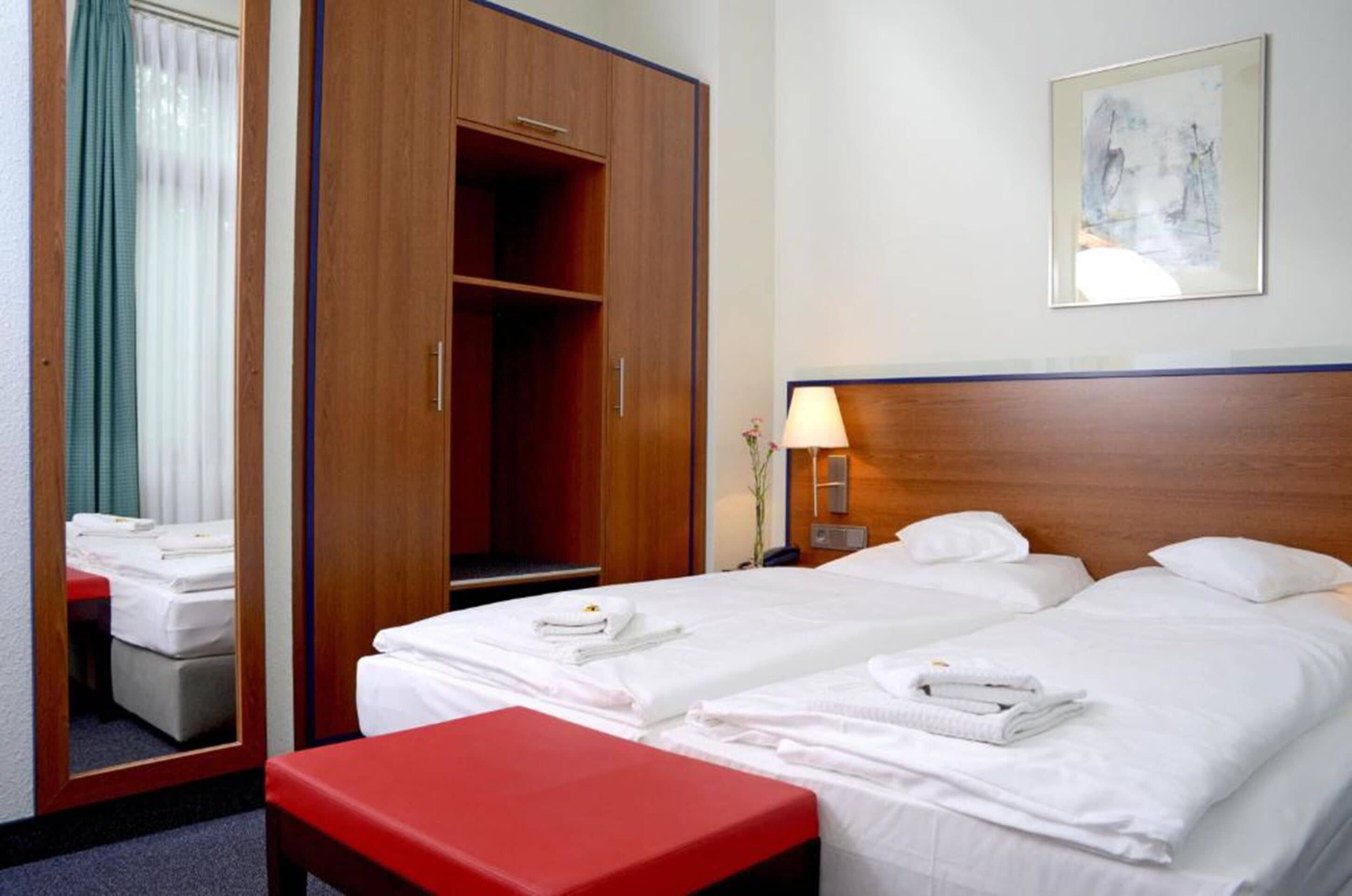 double room | desk, soundproofing, iron/ironing board, free wifi