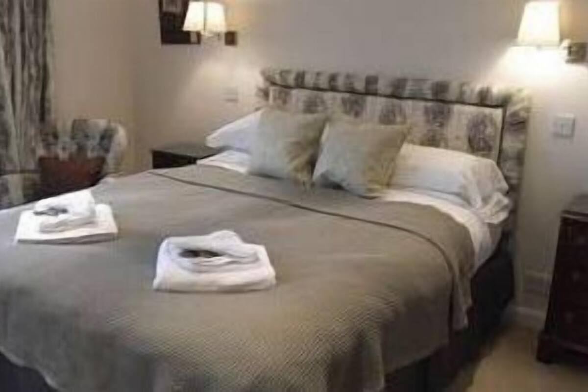 Iron/ironing board (on request), WiFi (free)