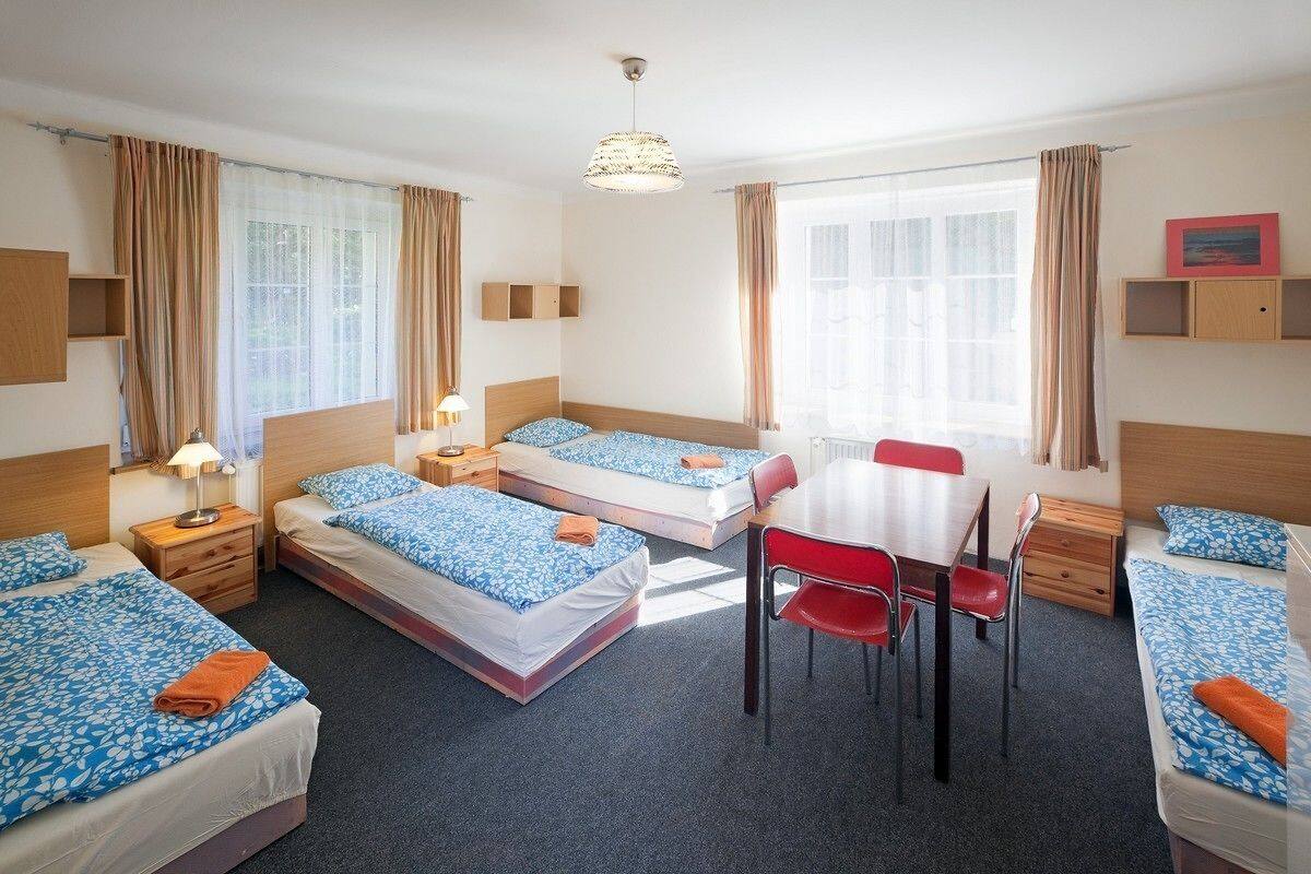 Departamento | Tabla de planchar con plancha, wifi gratis y ropa de cama