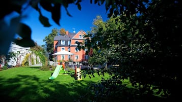 Gyermekrészleg