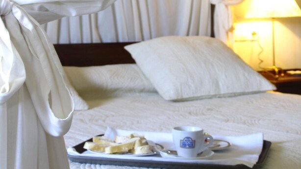 Ảnh chưa phân loại, 1 trong số 30 ảnh, nút