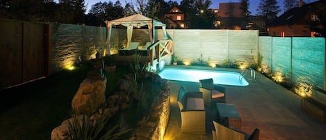 Outdoor pool, pool loungers