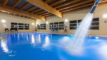 Indoor pool, pool loungers