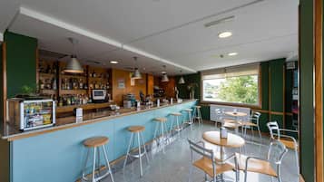 Bar (en el alojamiento)