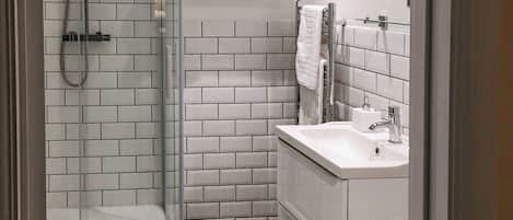 Family Suite, Ensuite