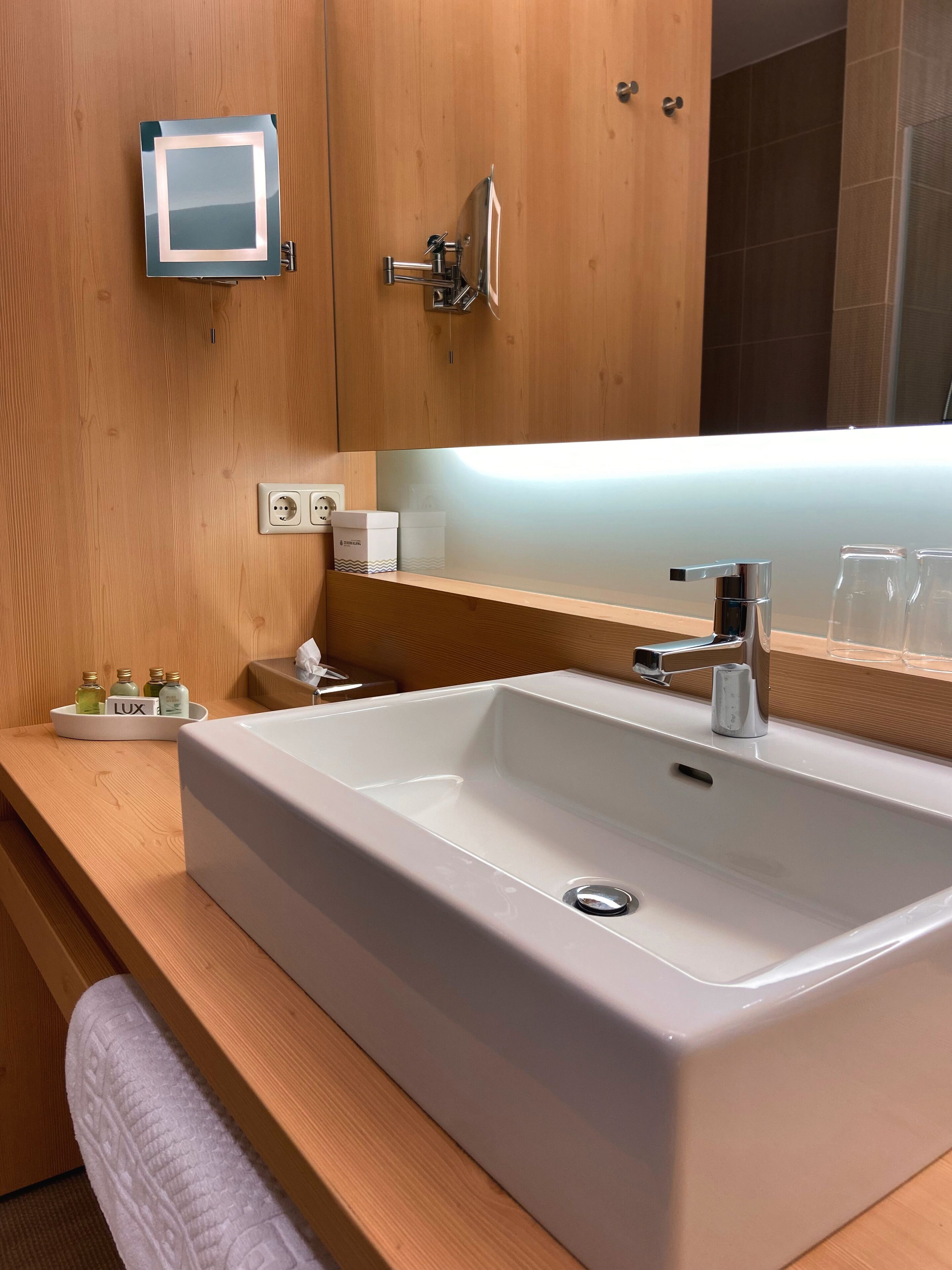 double room, balcony (natur plus) | bathroom | hair dryer, dressing gowns, bidet, towels